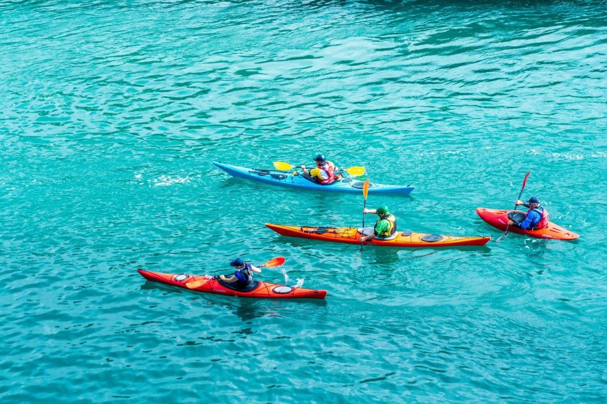 kayaking_corporate retreats_flok